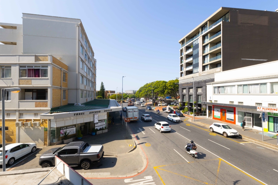 To Let 1 Bedroom Property for Rent in Sea Point Western Cape